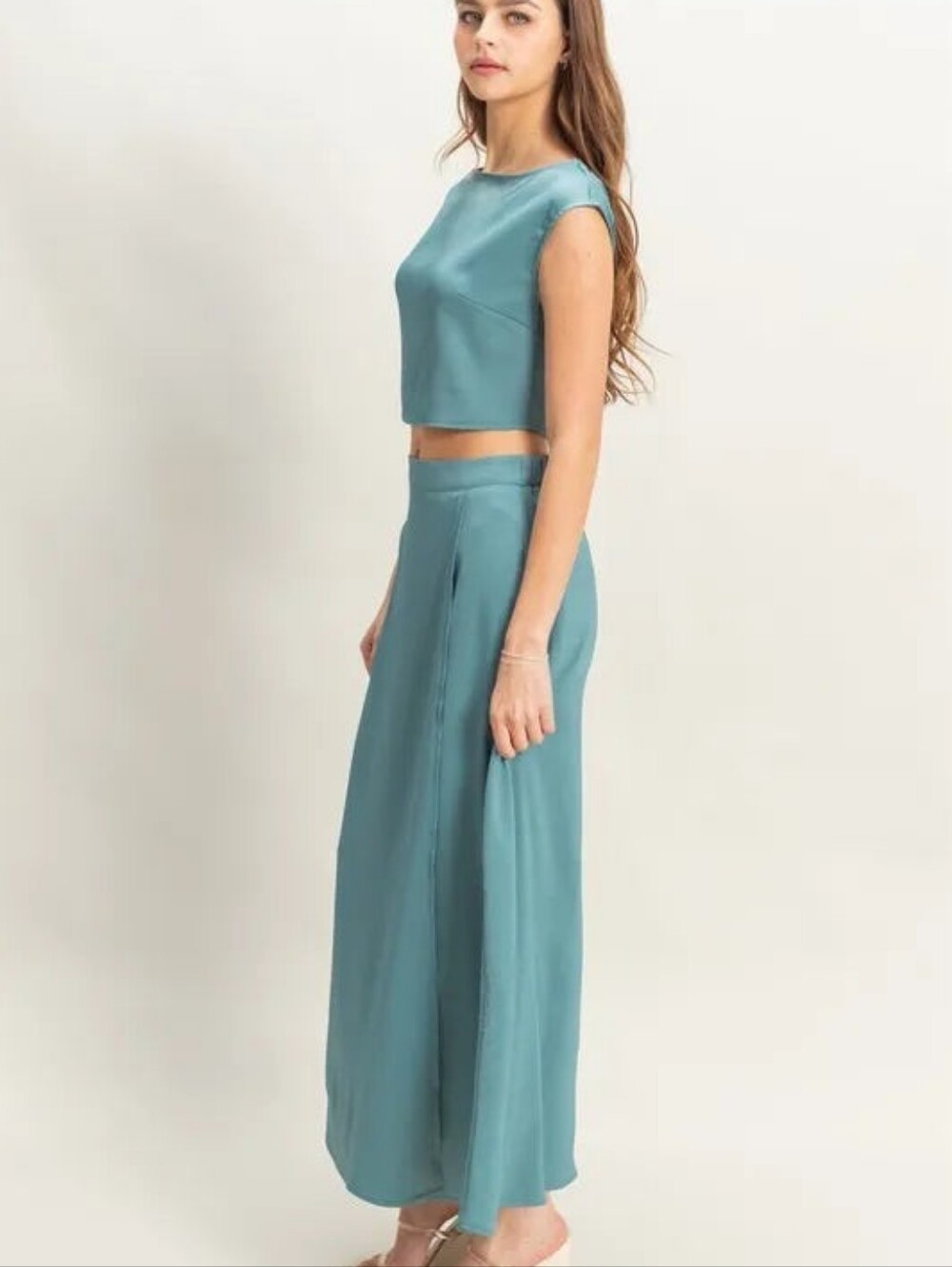 Dream In Slate Maxi Set - Picture 10 of 11